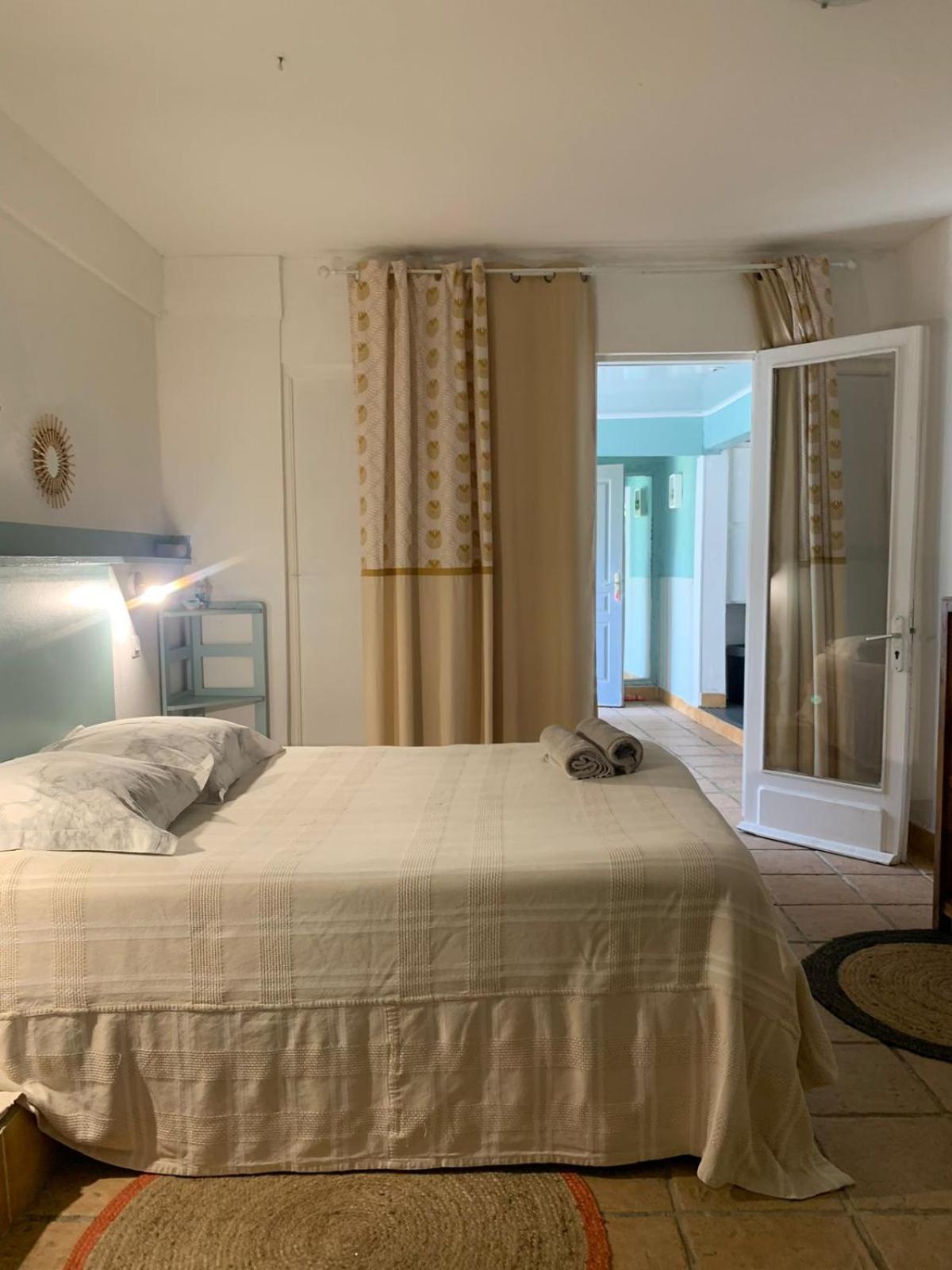 Le Medinilla Bed & Breakfast Bras-Panon ภายนอก รูปภาพ